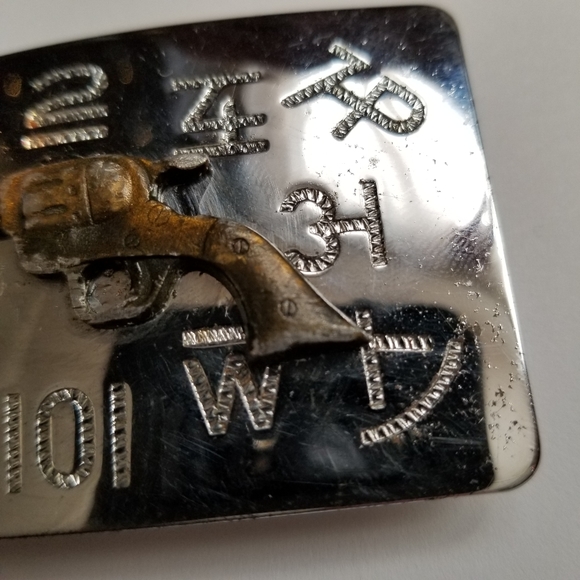 Relisted -Vintage belt buckle with revolver and ranch brand symbols Chambers - Picture 7 of 15